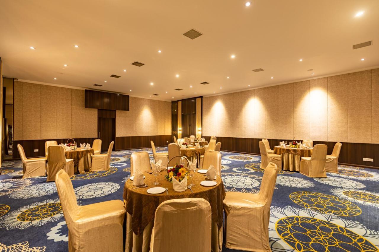 Kwality'S Motel Shiraz Bhopal Zewnętrze zdjęcie
